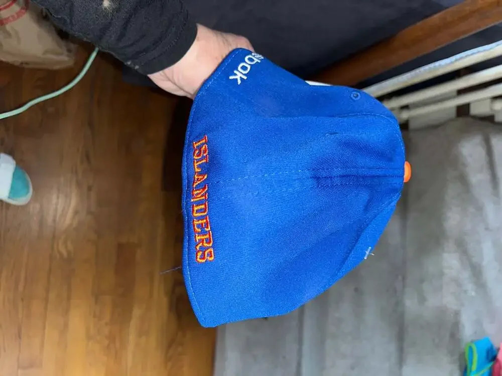 Reebok New York Islanders NHL Superflex Stretch Fit Hat One Size - Picture 2 of 5